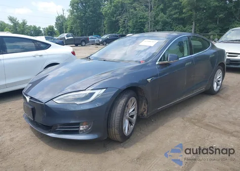 2017 Tesla Model S 100D/60D/75D/90D/P100D z USA, uszkodzony, nr VIN 5YJSA1E20HF222251